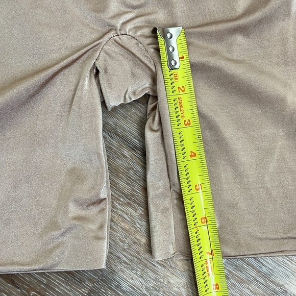 Assets Red Hot Label Spanx Open Bust Mid Thigh Body Briefer Shapewear Women's L - Picture 8 of 11